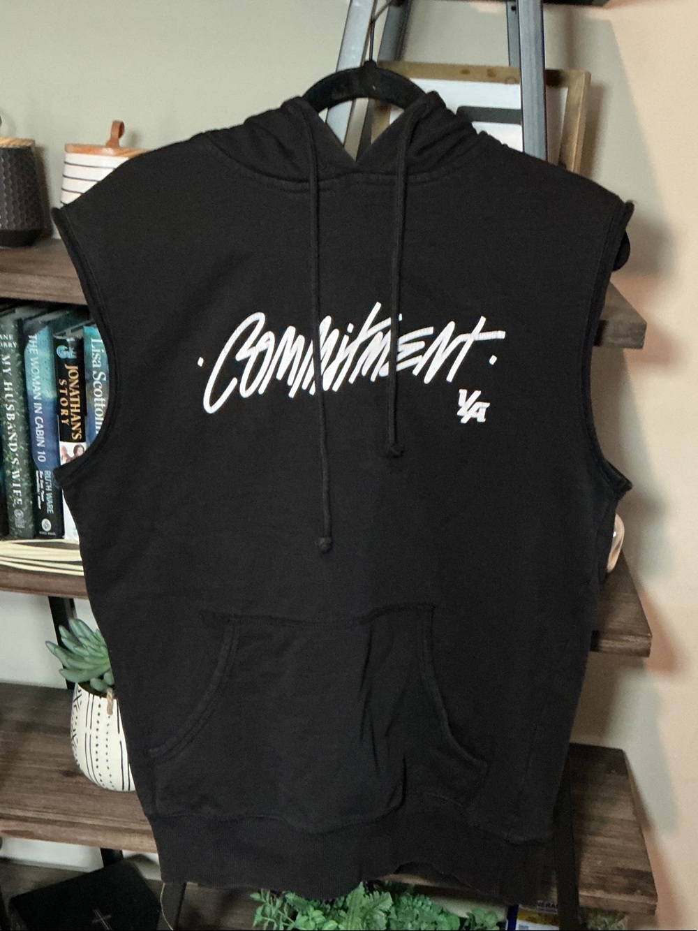 YoungLA Black Sleeveless Hoodie Size M